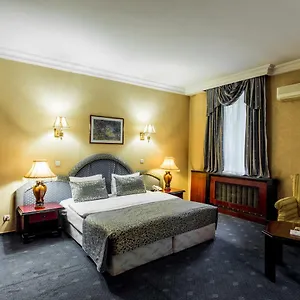 Otel Ambassador, Almatı
